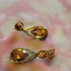 SILVER with Citrine Teardrop Earring Set W/ Wht Sapphire Accent